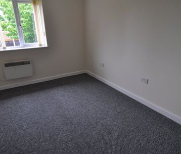 1 bed Apartment - To Let - Photo 4