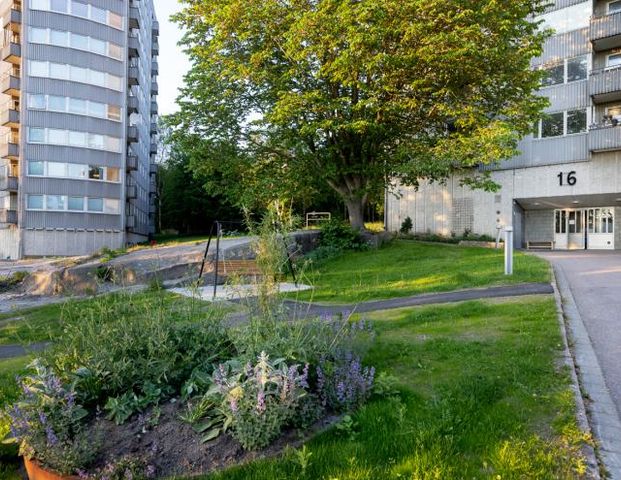 Norra Dragspelsgatan 16 - Photo 1