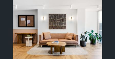 Stylish 1-Bedroom with Free Unlimited Wi-Fi (Valued at $750) | Secure Parking | Parkside Living in Parkville - Photo 2