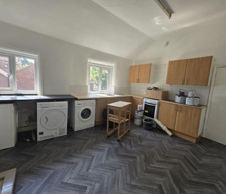 2 bedroom flat to rent - Photo 5