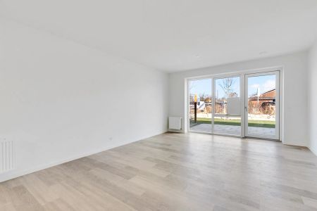 Moderne rækkehus med lys og privat have i Vadum - Foto 2