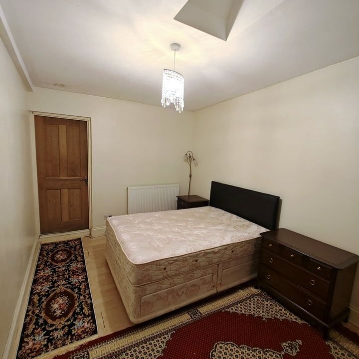 1 Bed Semi-Detached House, Florida Road, CR7 - Photo 1