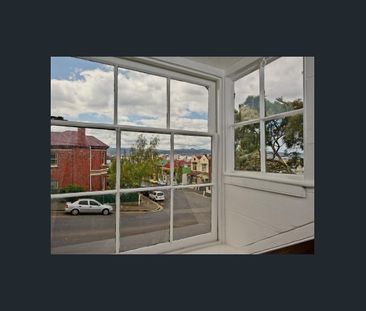 Charming & Stylish - Photo 5