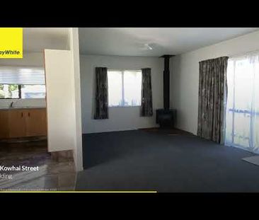 3 Bedrooms in Feilding - Photo 3