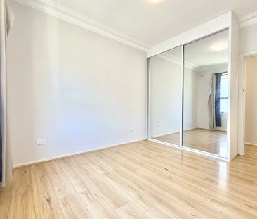 Fully Renovated Home in Peaceful Position Near Station & Shops - Photo 2