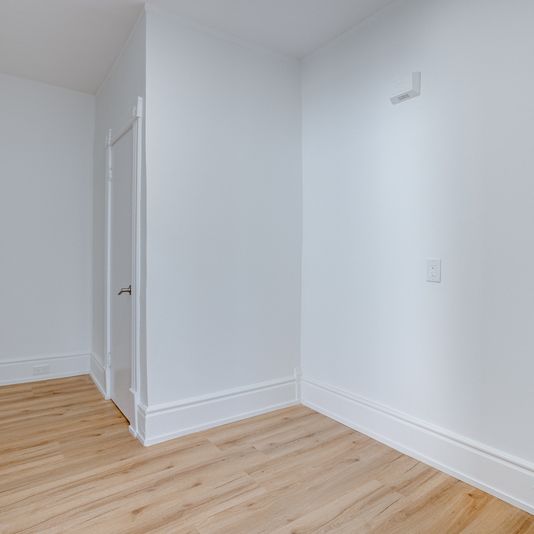 $1,750 / 1 br / 1 ba / 600 sqft 1BR Apartment Unit in St Catharines - Photo 1