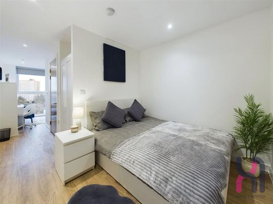 1 bedroom flat to rent - Photo 1