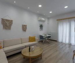 Διαμέρισμα για ενοικίαση - Γλυφάδα, - Φωτογραφία 1