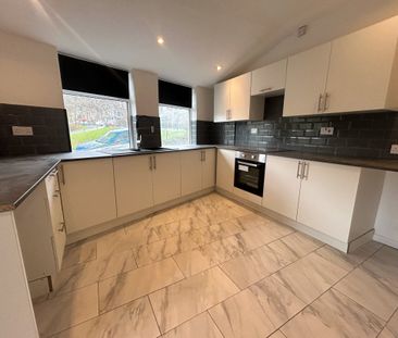 High Street, Abertridwr, CAERPHILLY - Photo 2