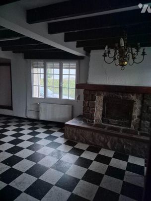 Pour les amoureux de la campagne, cette maison vous séduira par son secteur. Elle est composée ... - Photo 1