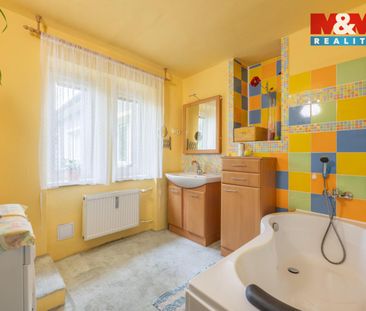 Pronájem bytu 2+1 51 m², Jaroslava Foglara 1946, Kladno - Photo 3