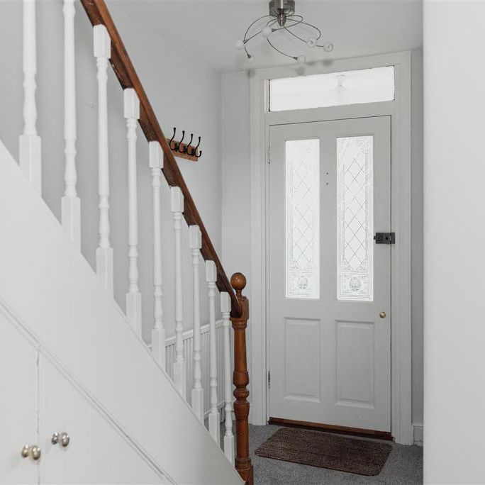 2 bedroom house to rent - Photo 1