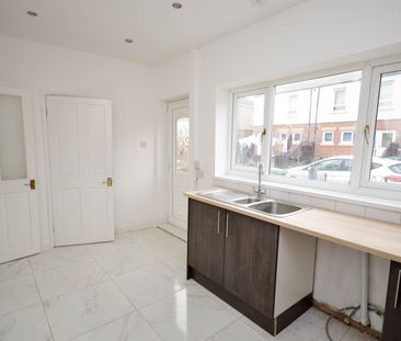 2 bed house to rent in North Avenue, Washington, NE37 - Photo 1