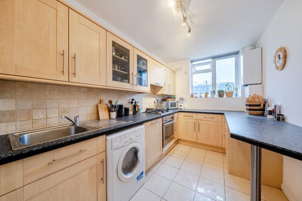 Keswick Road, Putney, London, SW15 - Photo 1