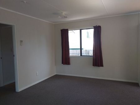 Cosy 3BR Home in Pukete - Photo 3