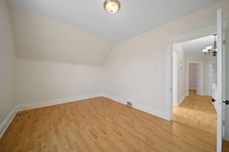 For Lease - 922 Princess Avenue, London East, Ontario - Photo 2