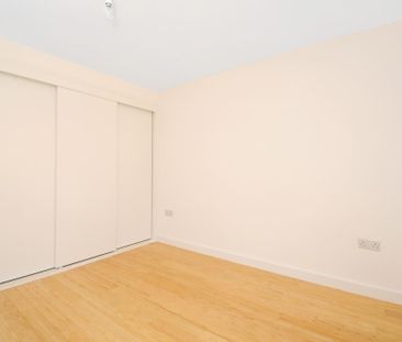 3 bedroom apartment to rent - Photo 3