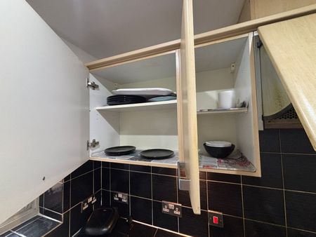 2 Bed Flat, Brighton, E14 - Photo 4