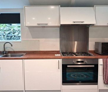 2 bedroom apartment to rent - Photo 6