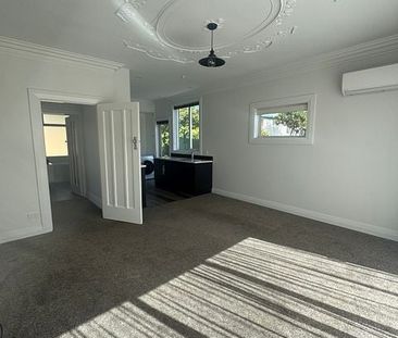 Sunny Brighton 3 Bedroom Home - Photo 2