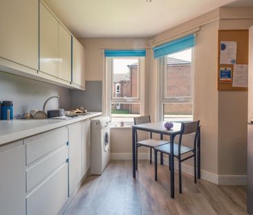 2 bedroom apartment to rent - Photo 2