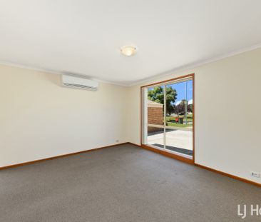 13 Leisler Place, Palmerston ACT, Belconnen - Photo 5