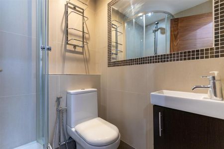 2 bedroom apartment to rent - Photo 5