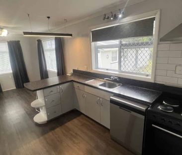 Spacious Family Living - Photo 1