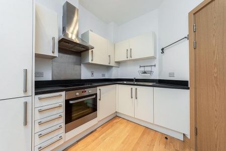 1 bedroom flat to rent - Photo 2