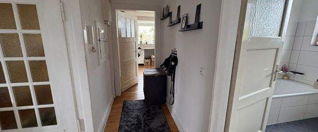 Individuelle Dachgeschoss-Wohnung mit Gartennutzung in Lüdenscheid (Innenstadt) - Photo 1