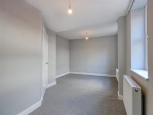 1 BEDROOM Apartment - First Floor - Photo 1