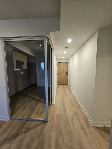 For Lease - 1 Fairview Road Unit# 420, Mississauga, Ontario - Photo 4