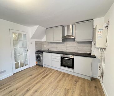 3 bedroom terraced house to rent - Photo 6