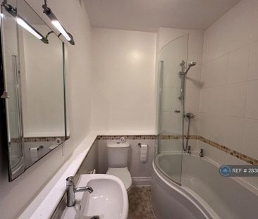 1 bedroom flat to rent - Photo 6