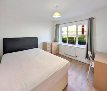 3 bedroom apartment to rent - Photo 3