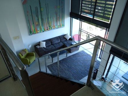 Furnished Penthouse Loft Apartment - Fantastic Views. - Photo 5