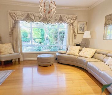 Fully Furnished Home in Prime Mount Waverley Location - Photo 1