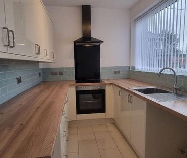 3 bedroom terraced house to rent - Photo 6