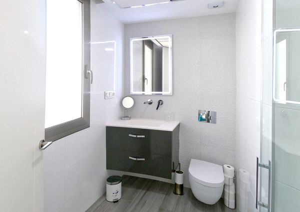 425 Villamartin Paradise