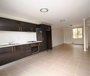 Brand new 2 bedroom brick home - Photo 4