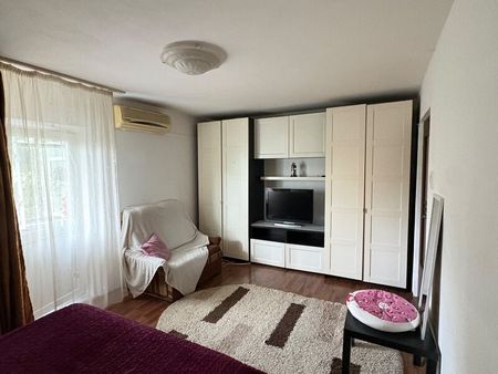 Berceni, Straja, - Fotografie 4