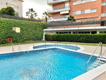 4 room luxury Apartment for rent in Sitges, Spain - Photo 4