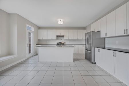 For Lease - 919 Green Street, Innisfil, Ontario - Photo 5