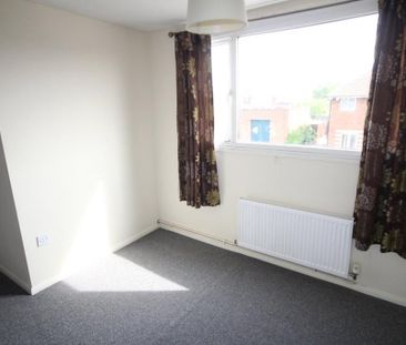 3 bedroom semi-detached bungalow to rent - Photo 1