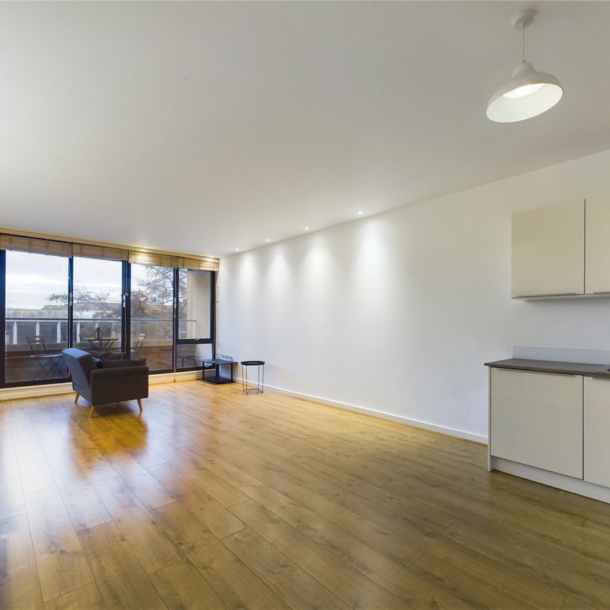 Exchange House, Maidenhead Exchange House, Maidenhead - Photo 1