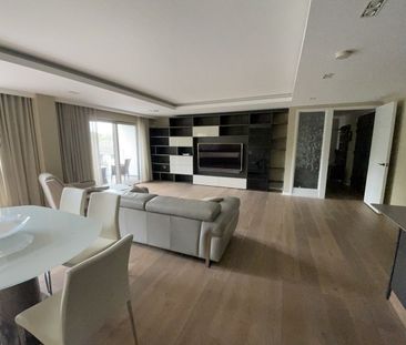 3 Bed Flat, Landau Apartments, SW6 - Photo 3