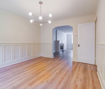 For Lease - 2 Aldbury Gardens, Toronto, Ontario - Photo 2