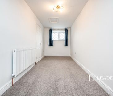 3 bedroom semi-detached house to rent - Photo 3