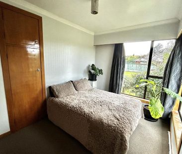 36 Mackenzie Street, Winton - Photo 2