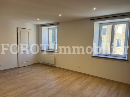 Location Appartement 2 pièces 47m² LAMASTRE 07270 - Photo 2